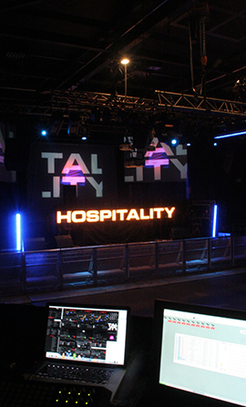 Touring Studio Meno